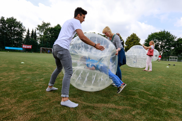 Yunaball - Bubblefußball